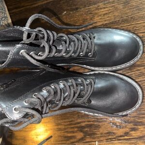 H&M Black Boots Sleek and Versatile